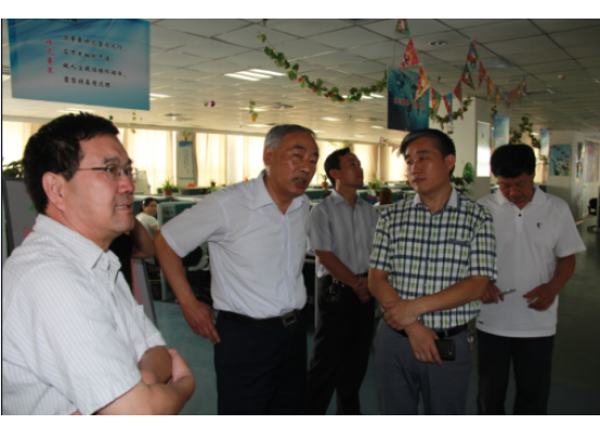 邢臺(tái)市第三屆工商界領(lǐng)袖清華高級(jí)研修班同學(xué)代表 來我公司參觀交流